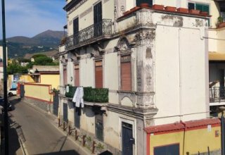 Appartamento in vendita a Portici in Via Canarde a San Pietro, 25