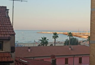 Appartamento in vendita a Civitanova Marche in Via Regina Elena, 1