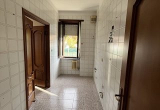Casa indipendente in vendita a Carignano in Corso Cesare Battisti, 63