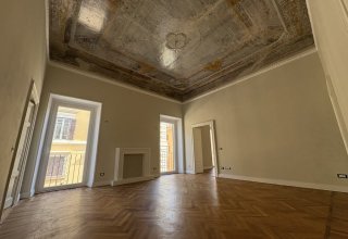 Attico / Mansarda in affitto a Roma in Via Genova, 23