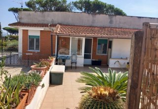 Appartamento in vendita a Terracina in Via Badino Vecchia, 8