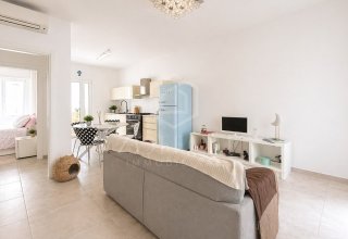Appartamento in vendita a Cervia in Viale De Amicis, 1