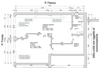 Negozio in vendita a Ravenna in Viale Fratelli Vivaldi, 173
