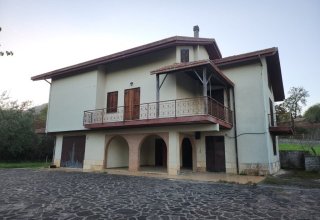 Villa in vendita a Patrica in Via Colle San Giovanni, 33