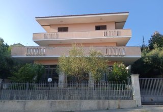 Appartamento in vendita a Monte San Giusto in Via Pietro Mascagni, 45