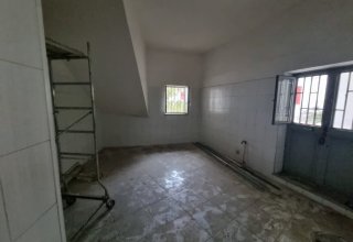 Negozio in affitto a Afragola in Via Francesco Russo, 1