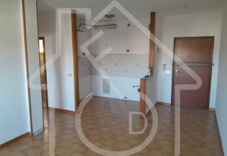 Appartamento in vendita a Bondeno in Via Galileo Galilei, 1
