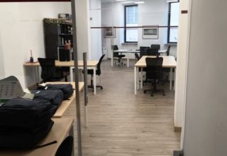 Ufficio in affitto a Roma in Via dei Due Macelli, 1