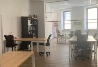 Ufficio in affitto a Roma in Via dei Due Macelli, 1