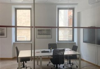 Ufficio in affitto a Roma in Via dei Due Macelli, 1