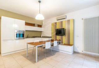 Appartamento in affitto a Cervia in Viale Vincenzo Monti, 4