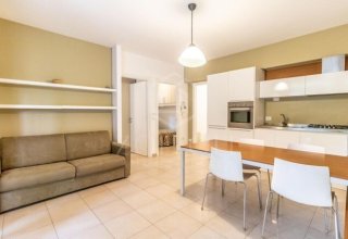Appartamento in affitto a Cervia in Viale Vincenzo Monti, 4