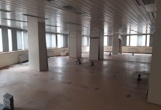 Ufficio in vendita a Prato in via vittorio venento, 13
