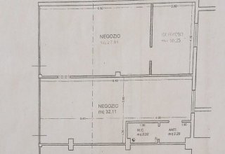 Negozio in vendita a Cervia in Viale Due Giugno, 106