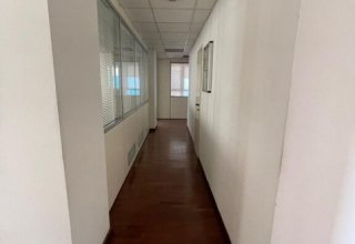 Ufficio in affitto a Roma in Via Ombrone, 1