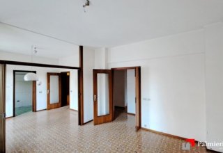 Appartamento in vendita a Pesaro in Via Augusto Righi, 1