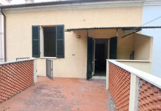 Casa indipendente in vendita a Fano in Viale Vittorio Veneto, 44