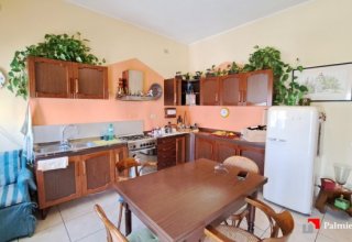 Appartamento in vendita a Pesaro in Via Arcangelo Corelli, 24