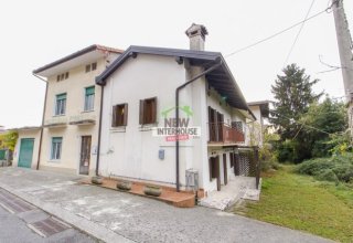  in vendita a Cavasso Nuovo in Via Vittorio Veneto