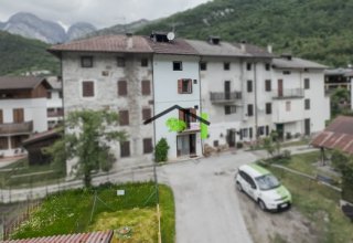  in vendita a Claut in Via C. Battisti 