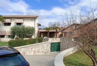 Villa in vendita a Osoppo in Via Giacomo Matteotti, 43