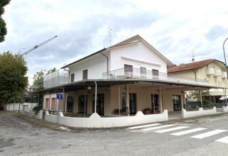 Casa indipendente in vendita a Cervia in Via Abruzzi, 86