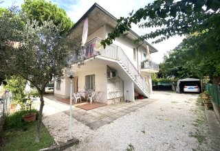 Palazzo in vendita a Cervia in Via Valsesia, 5