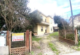 Casa indipendente in vendita a Cervia in Via Ragazzena, 69