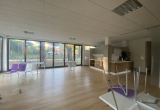 Albergo in vendita a Cervia in Viale Matteotti, 205