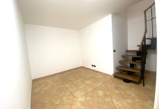 Negozio in vendita a Cervia in Via Martiri Fantini, 42A