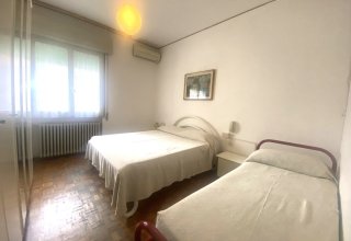 Palazzo in vendita a Cervia in Vialetto San Caboto, 2