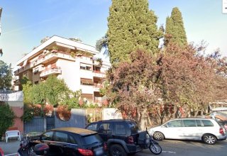 Attico / Mansarda in vendita a Roma in Viale Gottardo, 1