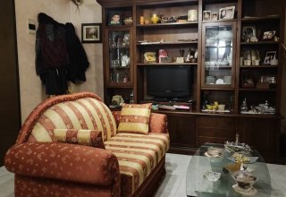 Appartamento in vendita a Valverde in Via Caramme, 1