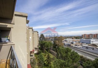 Appartamento in vendita a Roma in Via Pescosolido, 26