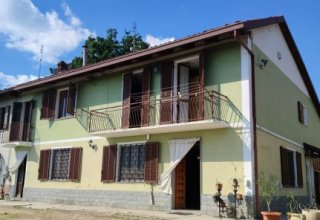Rustico / Casale in vendita a Villafranca d'Asti in Regione San Grato, 78