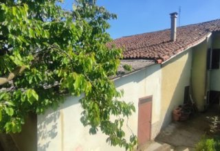 Rustico / Casale in vendita a Villafranca d'Asti in Regione San Grato, 78