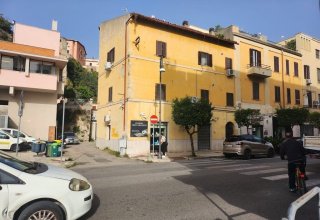 Negozio in vendita a Terracina in Via Roma, 45