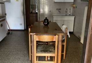 Appartamento in vendita a Luisago in Piazzale Stazione, 1