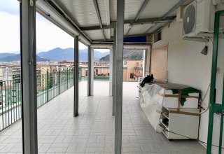 Magazzino in vendita a Pagani in Via Alfonso Zito, 1