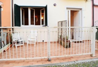 Villini a schiera in vendita a Viareggio in Via Felice Cavallotti, 80