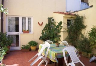 Villini a schiera in affitto a Viareggio in Via Paolina Buonaparte, 1