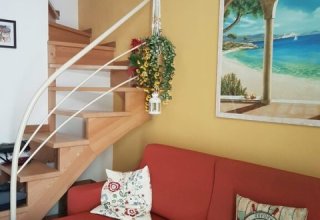 Casa indipendente in vendita a Viareggio in Via Felice Cavallotti, 200