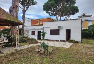 Casa indipendente in vendita a Terracina in Via Alcide de Gasperi, 7
