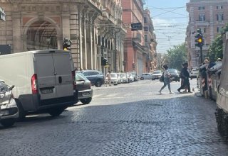 Negozio in vendita a Roma in Via La Marmora, 1