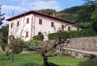 Villa in vendita a Montecatini-Terme in Via della Nievole, 1