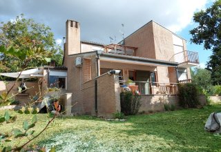 Villa in vendita a Moresco in Via Montefiore corta, 9