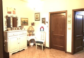 Appartamento in vendita a Prato in Via Volturno, 1