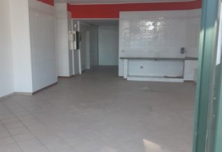 Negozio in affitto a Civitanova Marche in Via Civitanova, 1