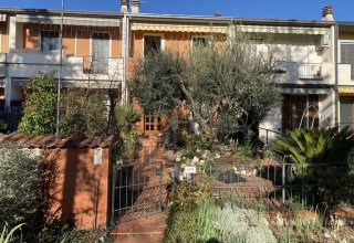 Villini a schiera in vendita a Brescia in Via Andrea Mantegna, 1