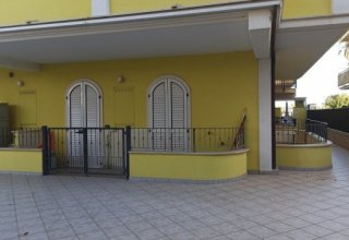 Appartamento in vendita a Fermo in Via Lungomare Fermano, 1